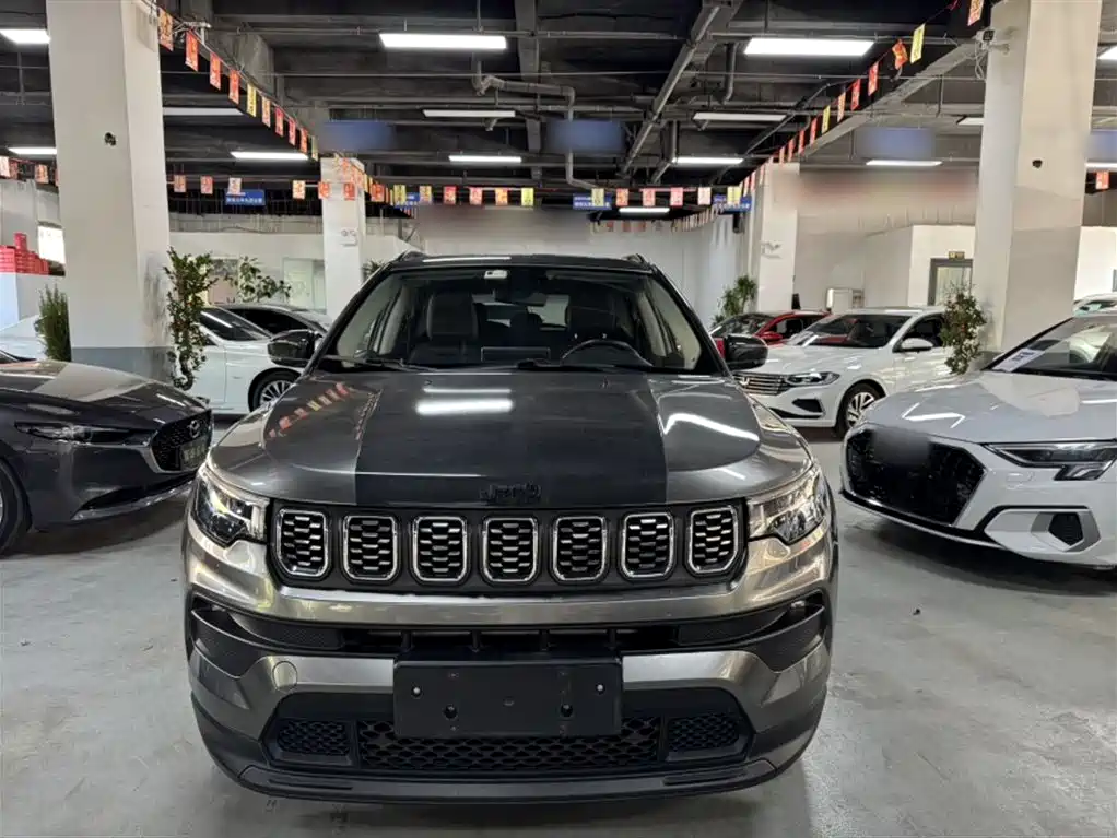 Jeep Compass 2021 — фото 11