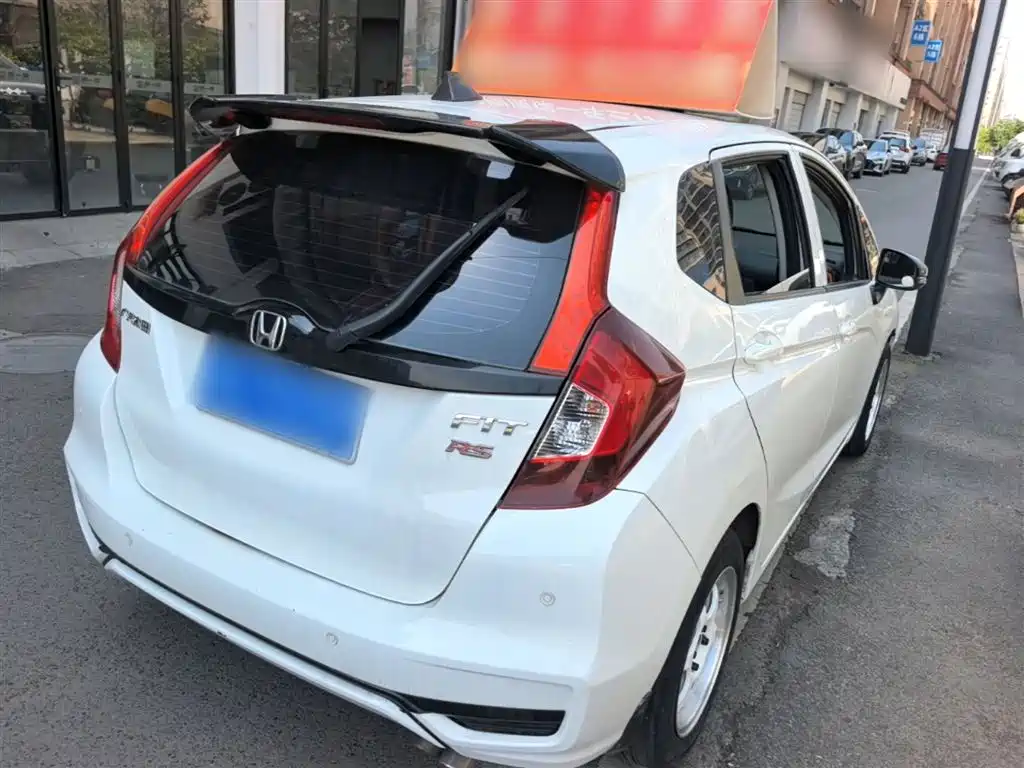 Honda Fit 2018 — фото 7