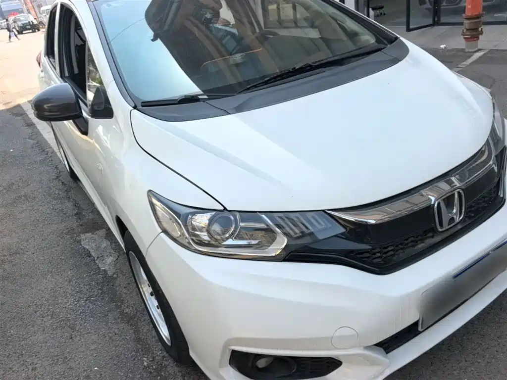 Honda Fit 2018 — фото 4