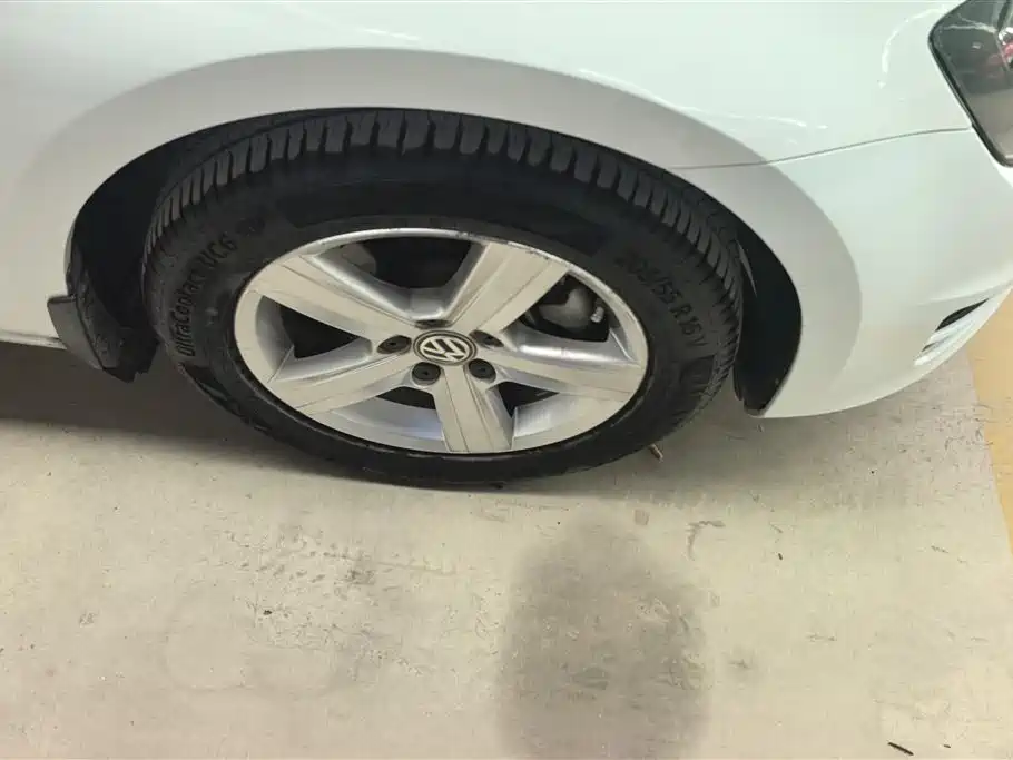 Volkswagen Golf 2016