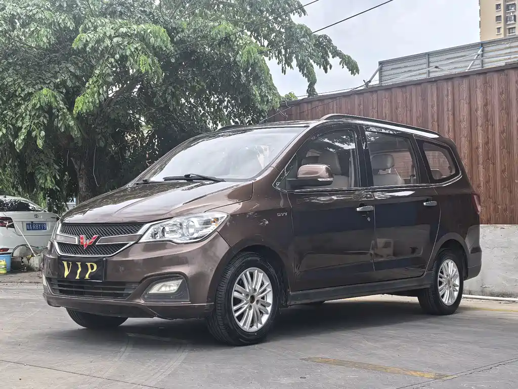 Wuling Hongguang 2016 — фото 1