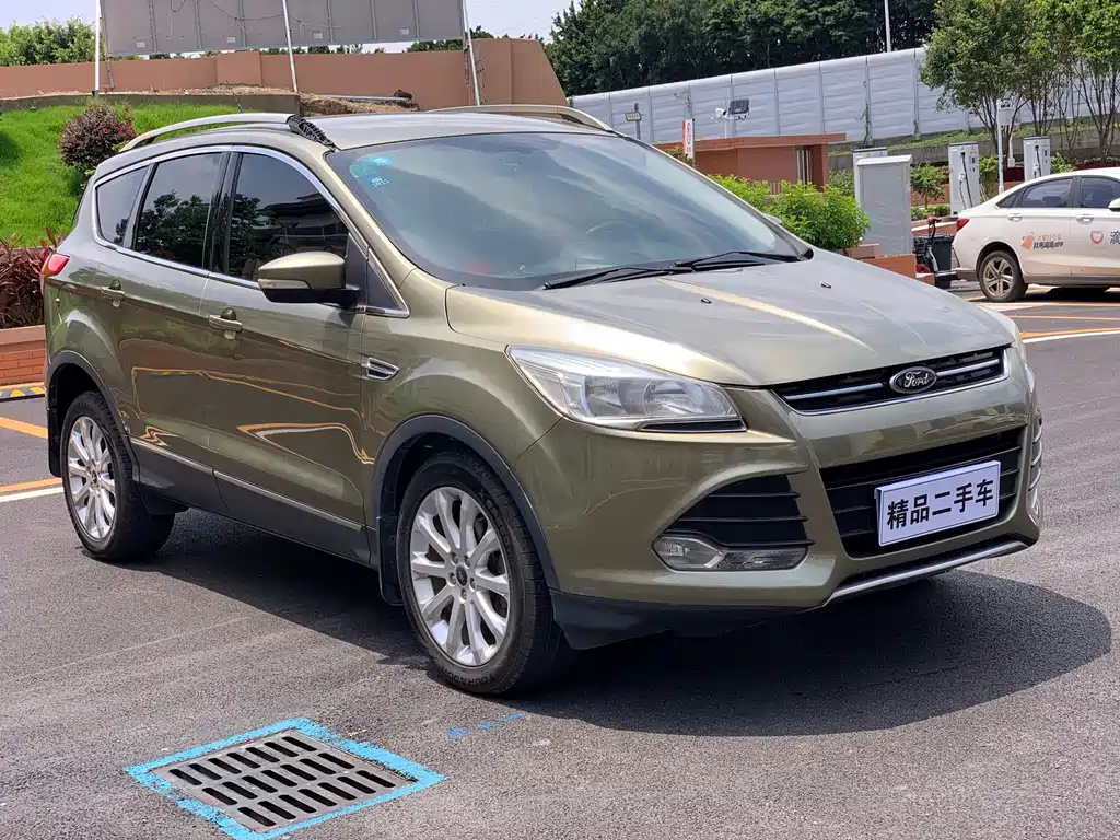 Ford Kuga 2014 — фото 3
