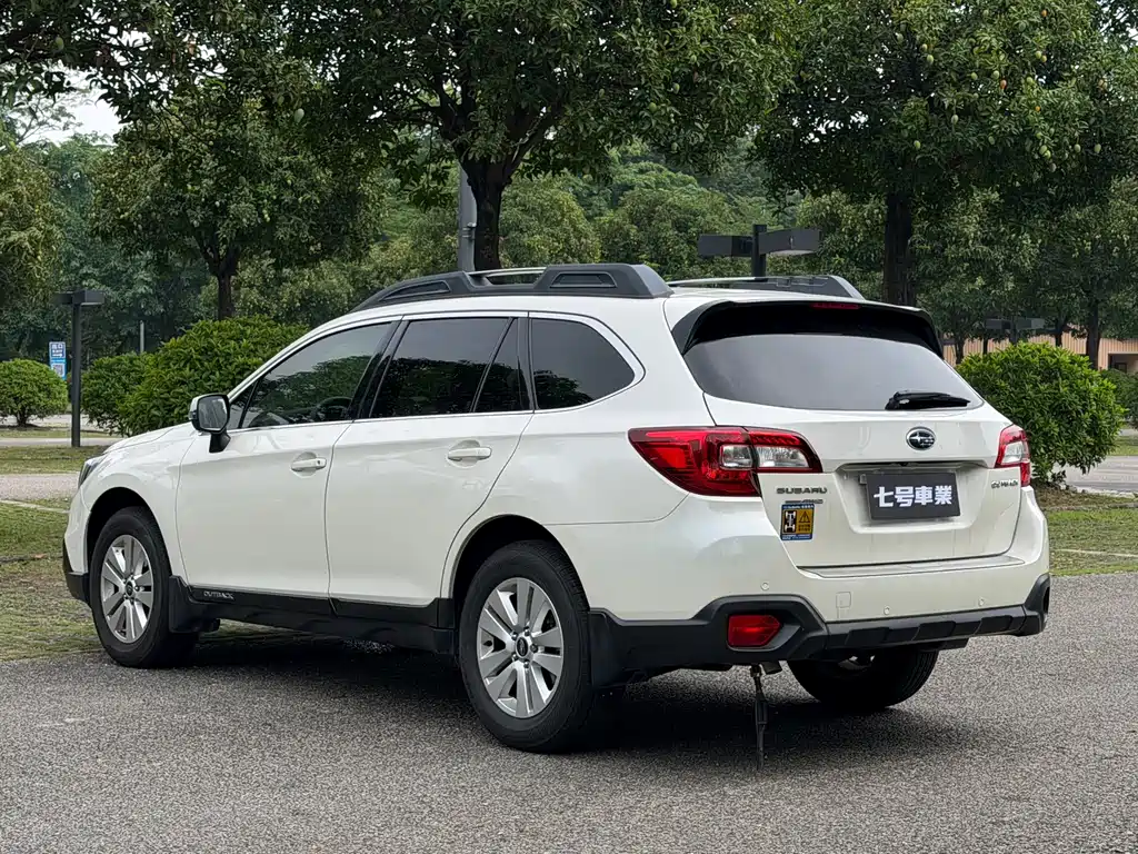 Subaru Outback 2016 — фото 10