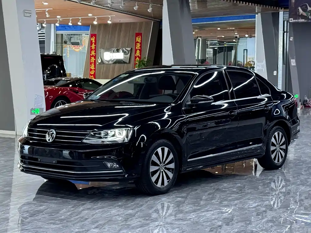 Volkswagen Sagitar 2018 — фото 1