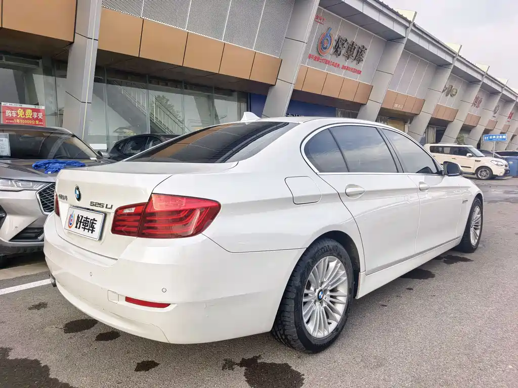 BMW 5 Series 2015 — фото 4