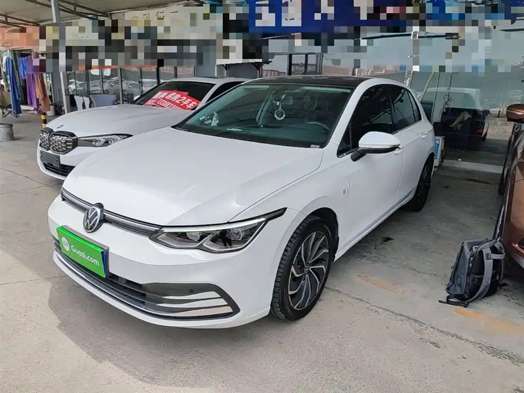 Volkswagen Golf 2025