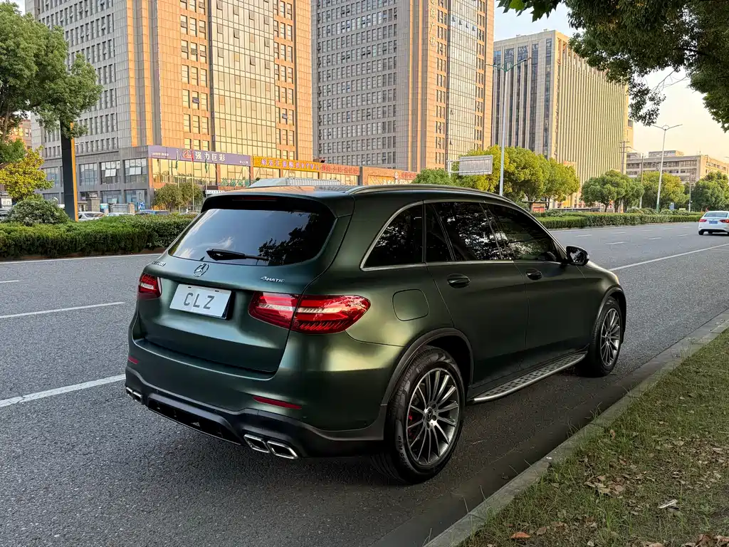 Mercedes-Benz GLC 2017 — фото 11