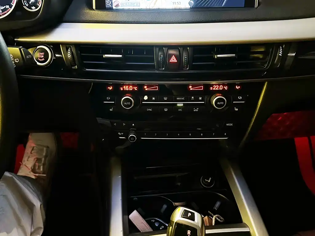 BMW X5 2015 — фото 14