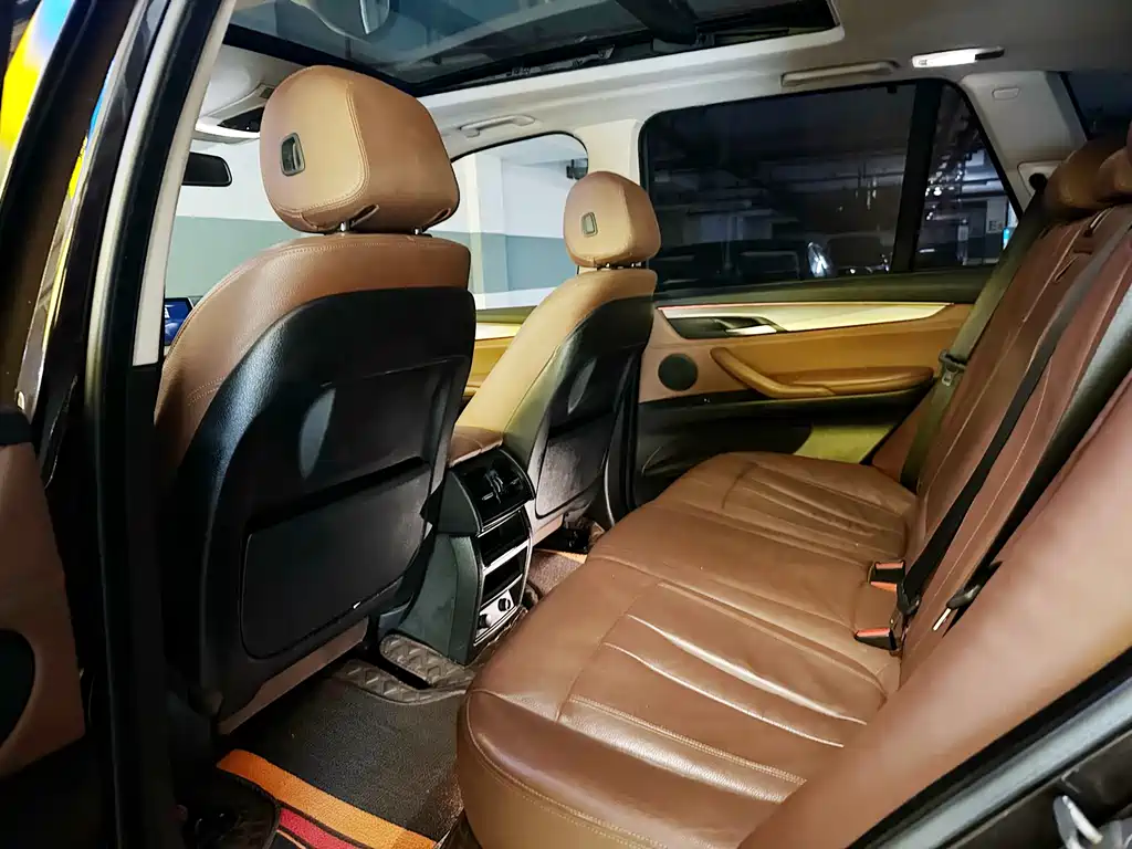 BMW X5 2015 — фото 17