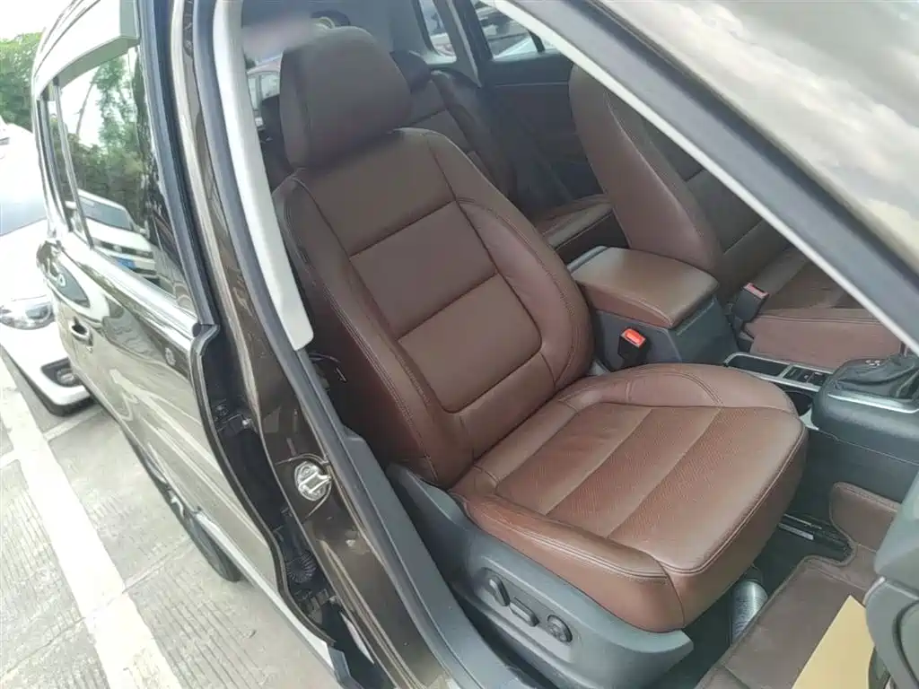 Volkswagen Tiguan 2015 — фото 25