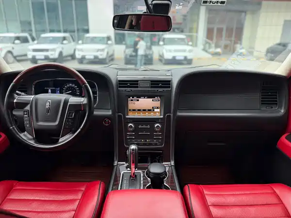 Lincoln Navigator 2017