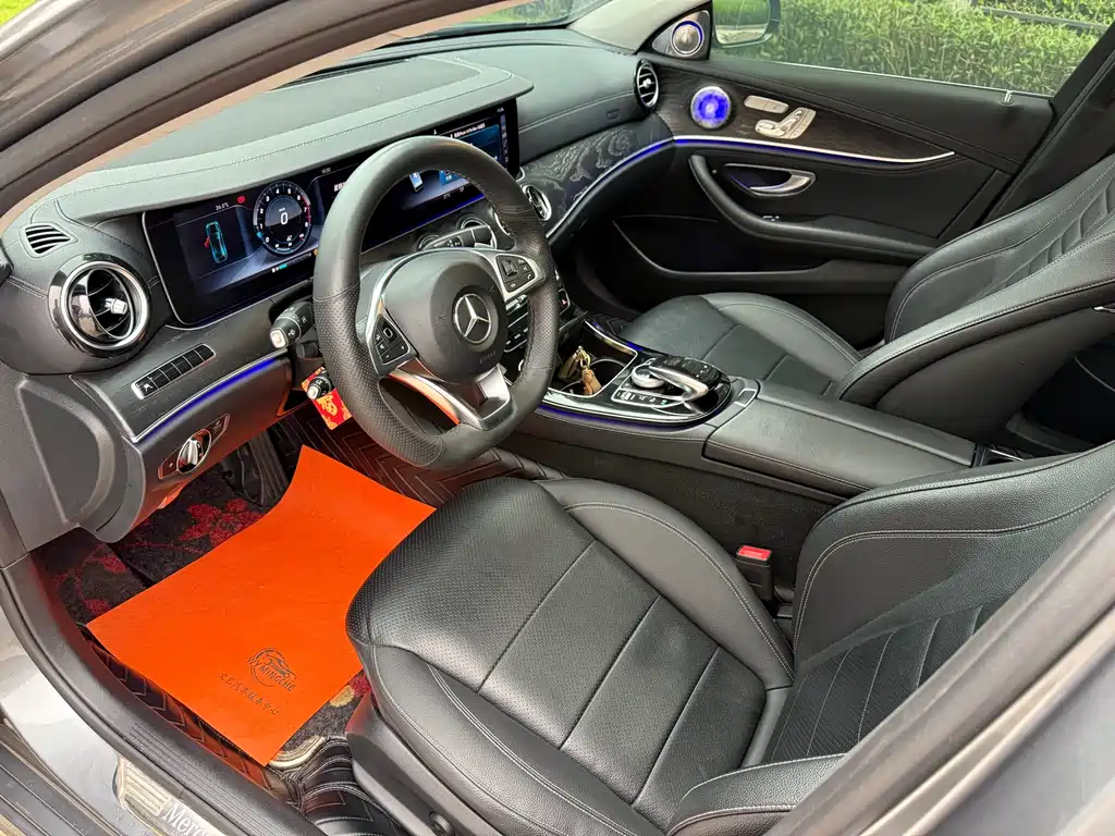 Mercedes-Benz E-Class 2018 — фото 16