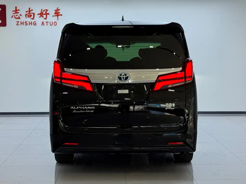 Toyota Alphard 2020 — фото 13