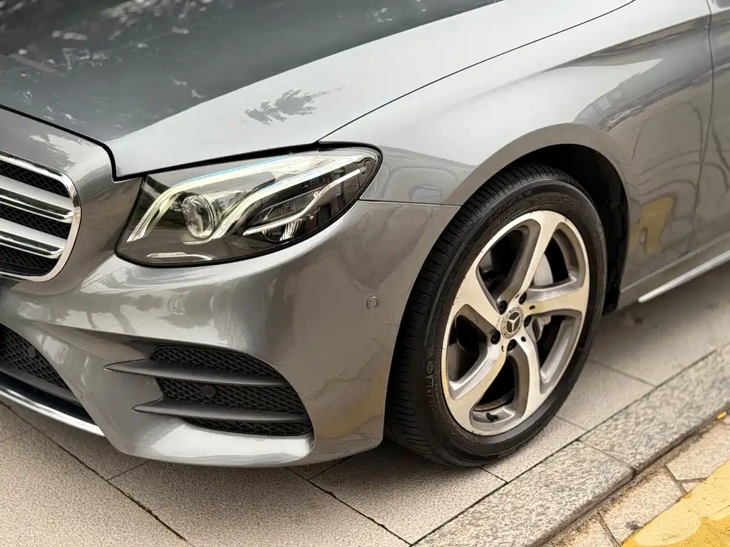Mercedes-Benz E-Class 2018 — фото 9