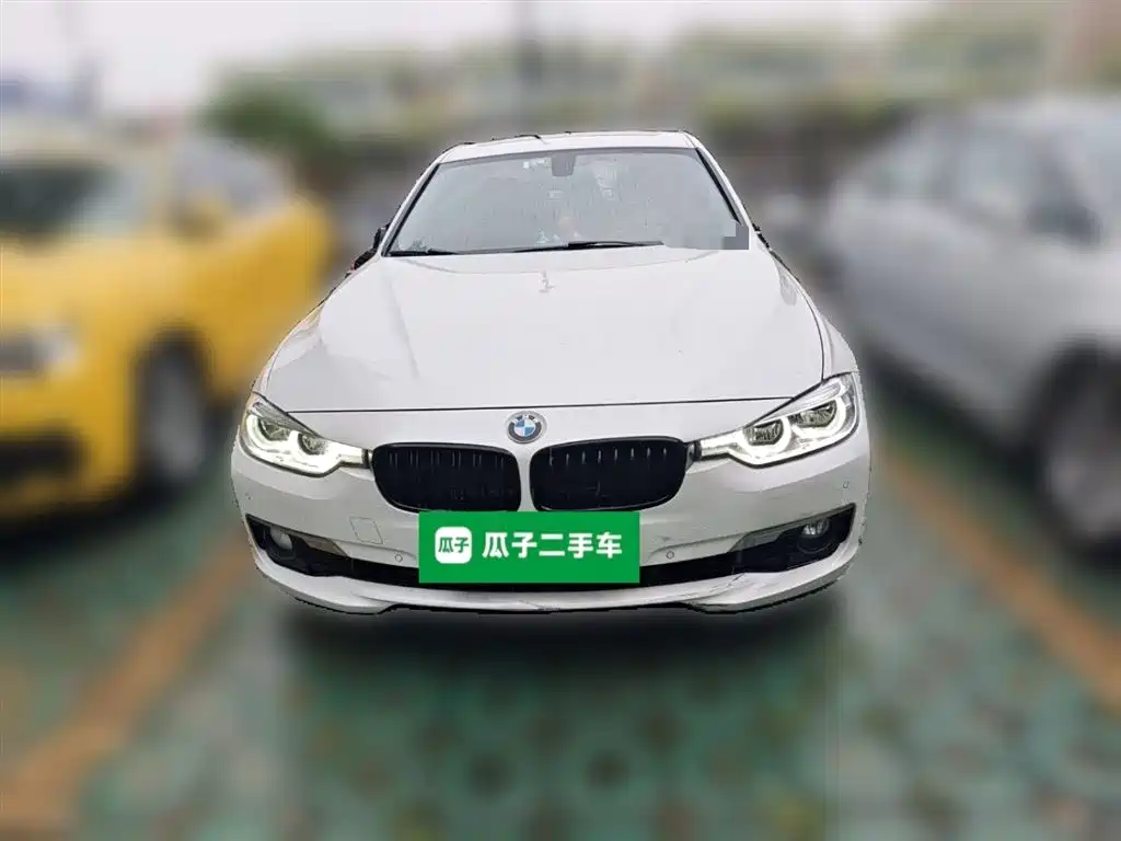 BMW 3 Series 2017 — фото 24