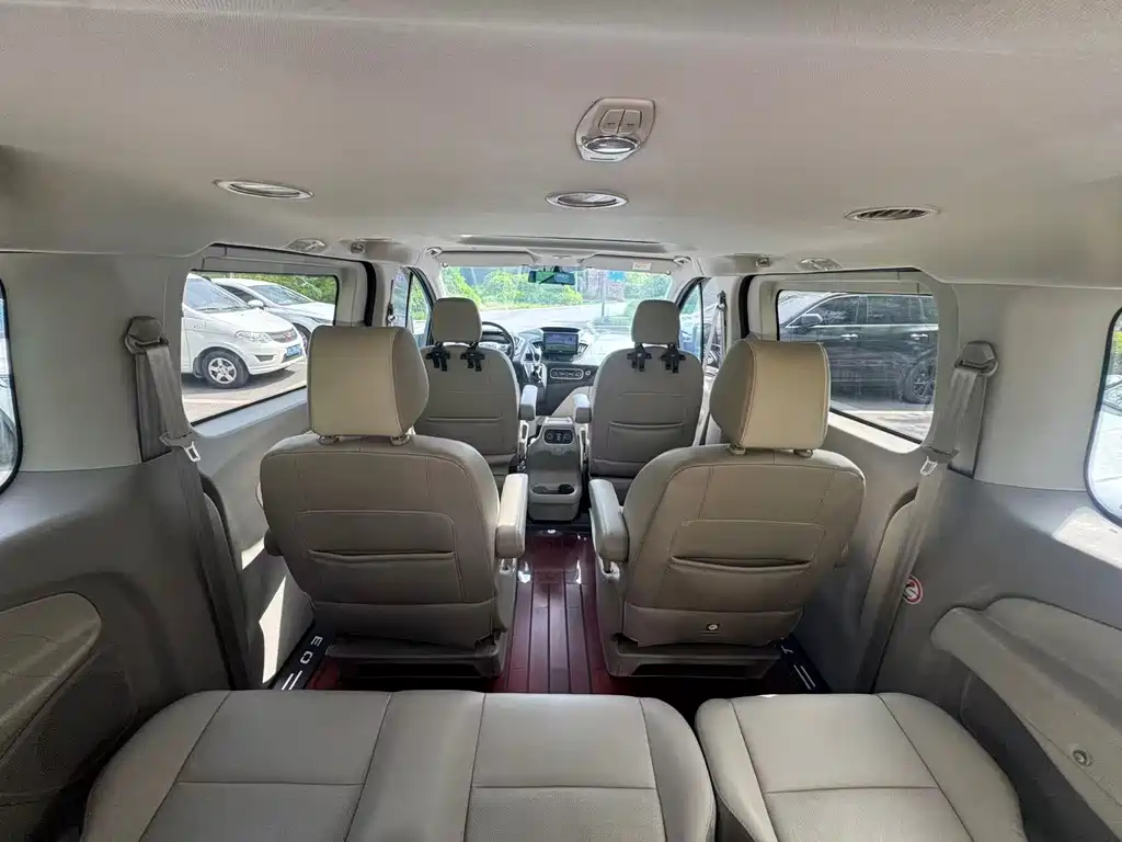 Ford Tourneo 2020 — фото 15