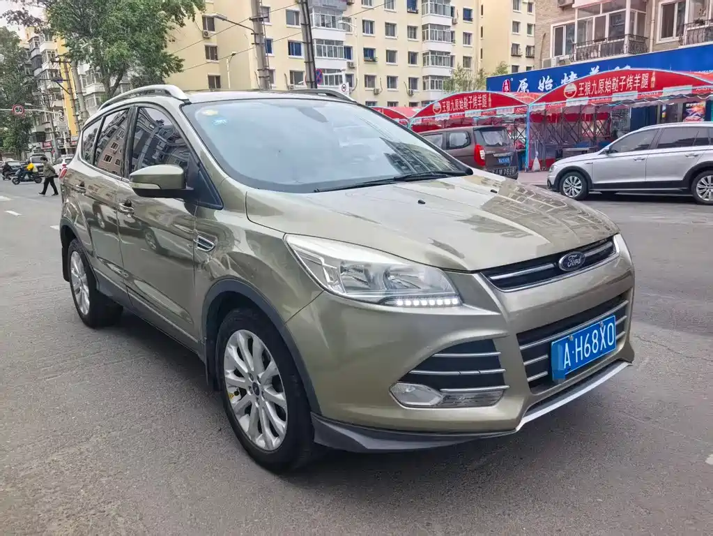 Ford Kuga 2016 — фото 3