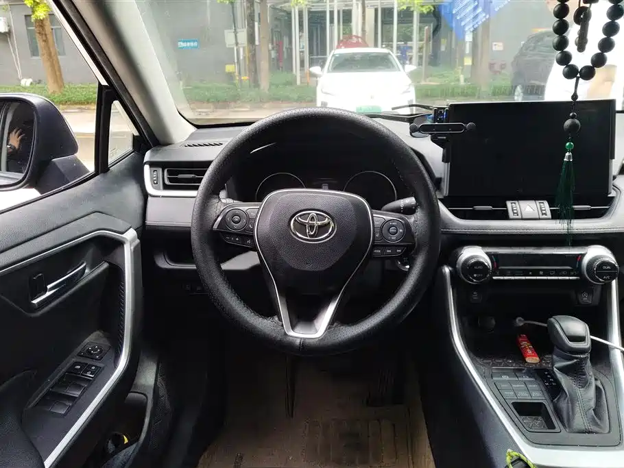Toyota Wildlander 2021 — фото 15