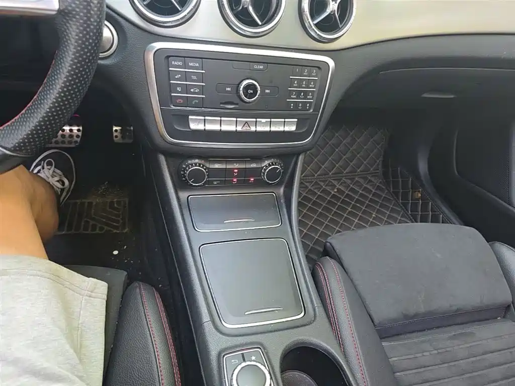 Mercedes-Benz CLA 2018 — фото 21