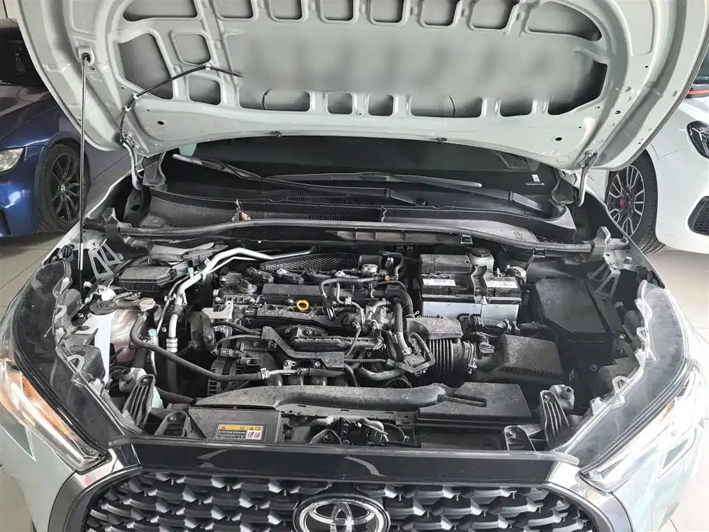 Toyota Corolla Cross 2023 — фото 16