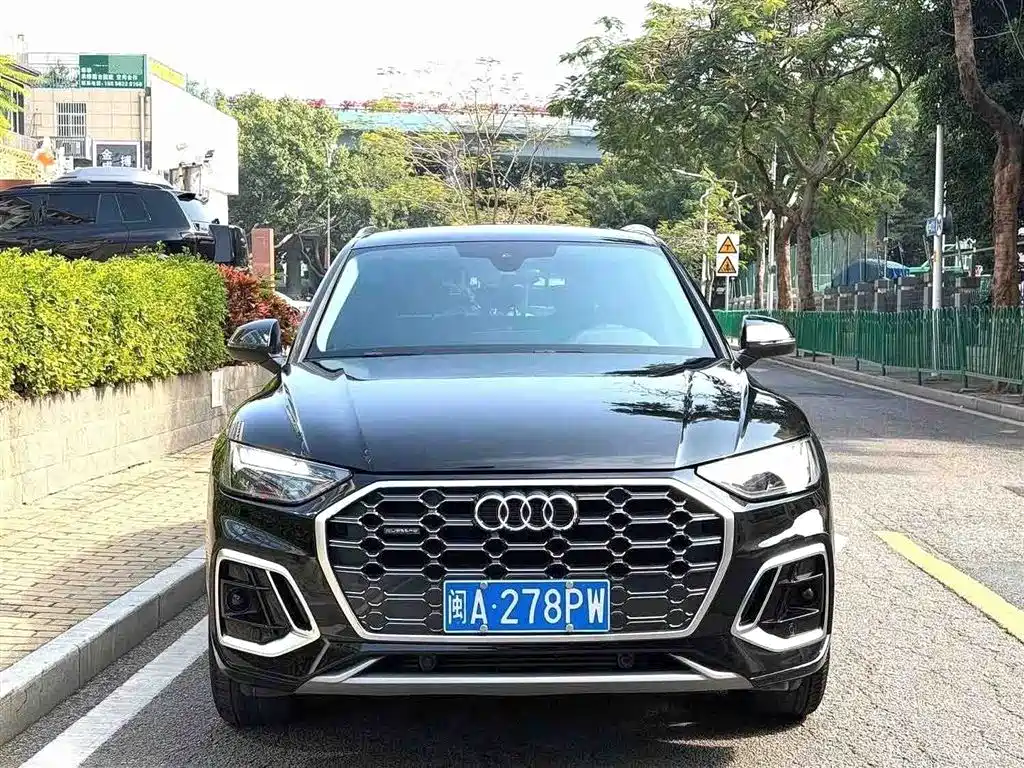 Audi Q5L 2023 — фото 2