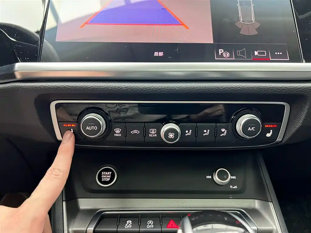 Audi Q3 2022 — фото 20