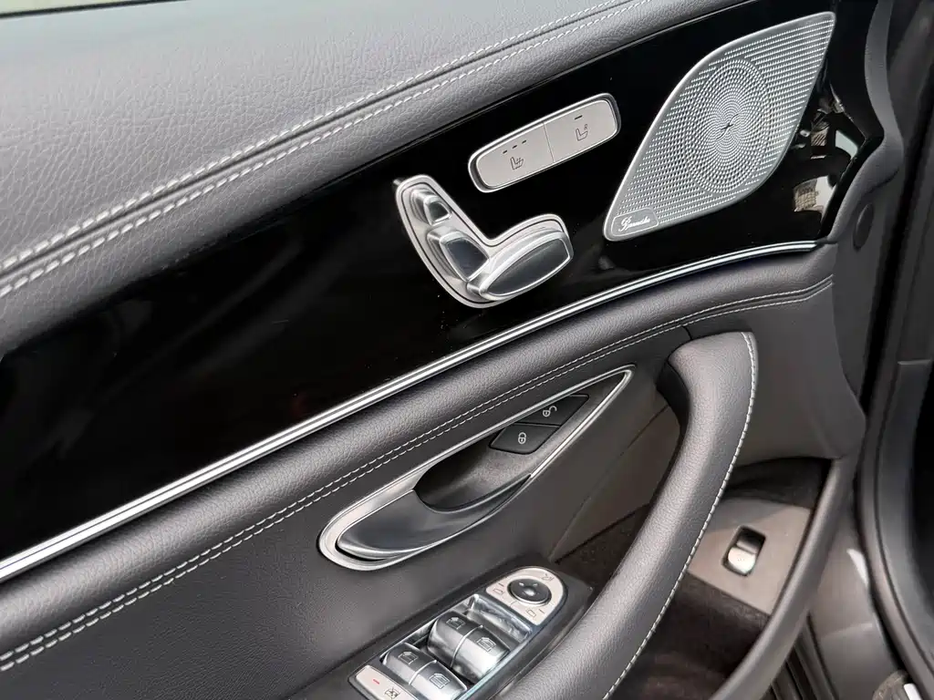 Mercedes-Benz AMG GT 2024 — фото 16