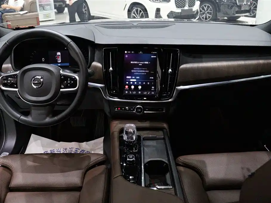Volvo S90 2023 — фото 9