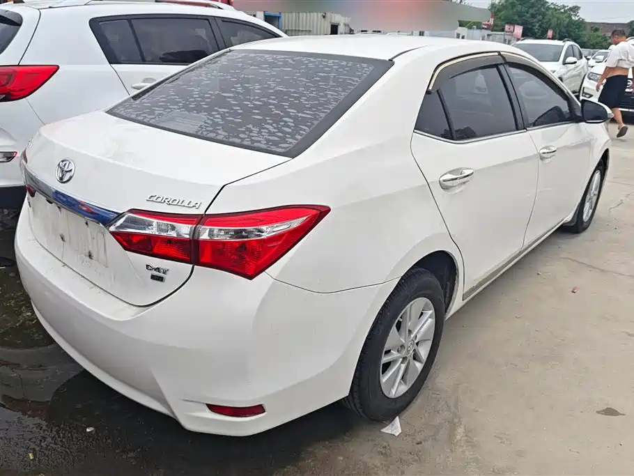 Toyota Corolla 2016 — фото 3