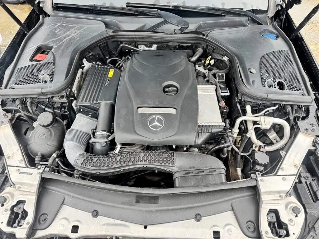 Mercedes-Benz E-Class 2018 — фото 16