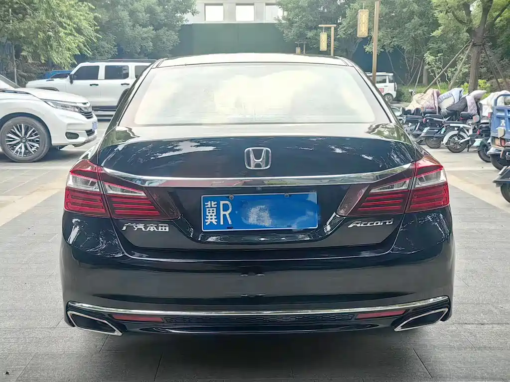 Honda Accord 2016 — фото 4