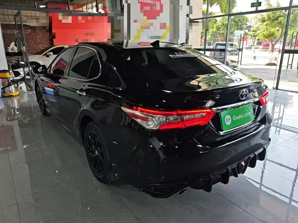 Toyota Camry 2021