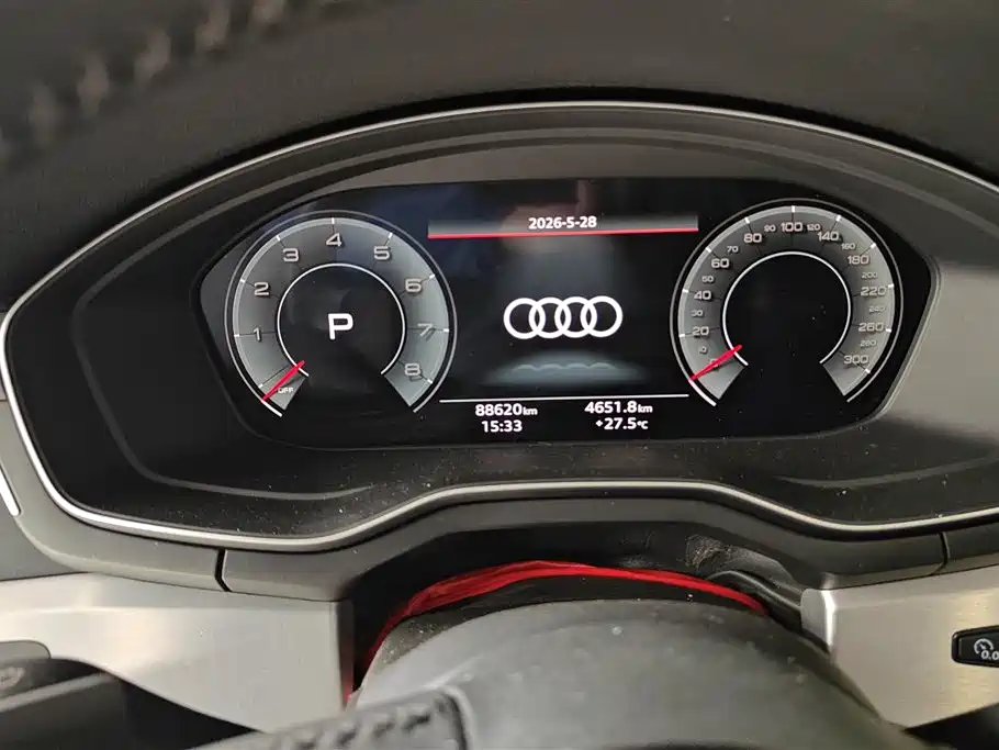 Audi A4L 2021 — фото 14