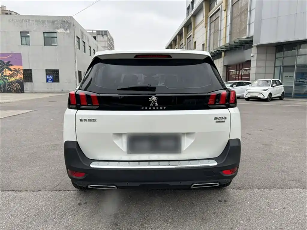 Peugeot 5008 2019 — фото 24