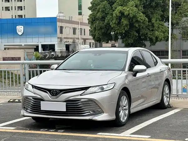 Toyota Camry 2019