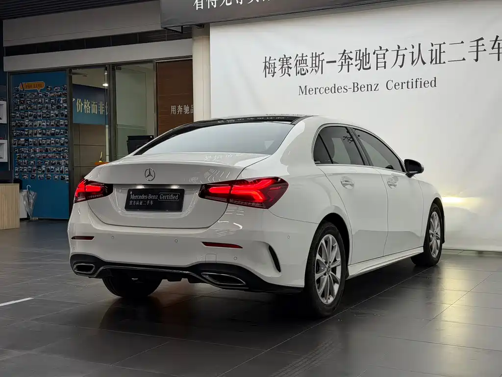 Mercedes-Benz A-Class 2021 — фото 12