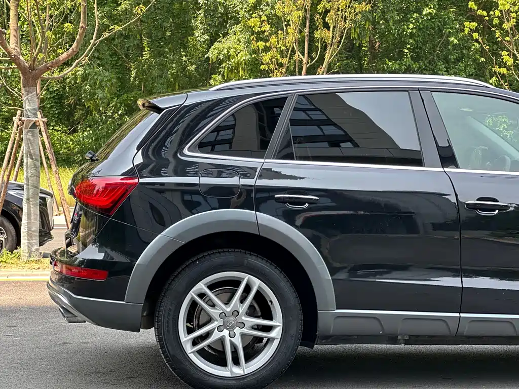 Audi Q5 2018 — фото 27