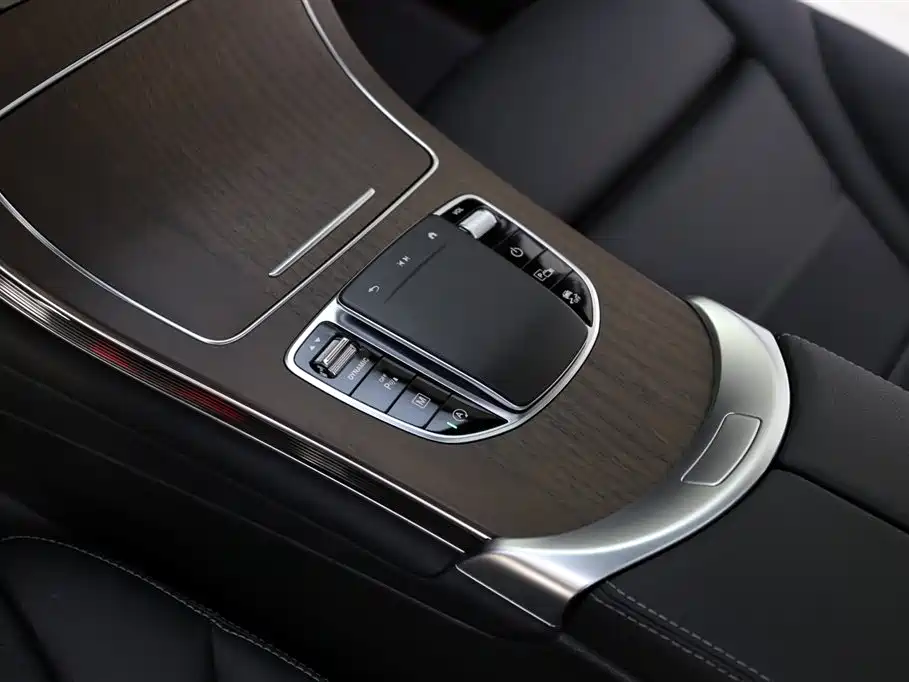 Mercedes-Benz GLC 2023 — фото 12