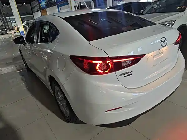 Mazda 3 Axela 2017