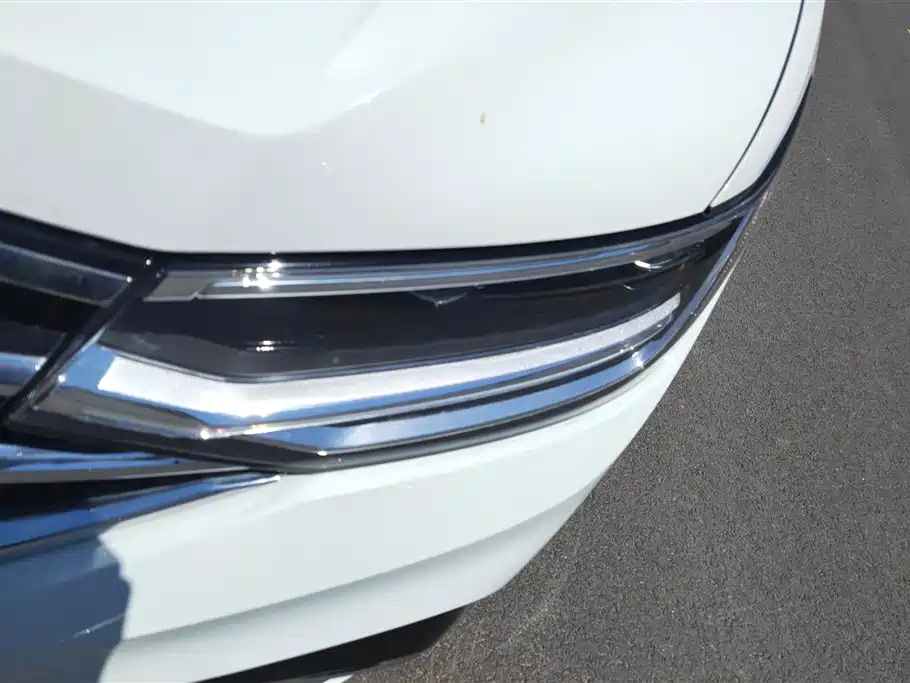 Volkswagen Tiguan L PHEV 2023 — фото 5