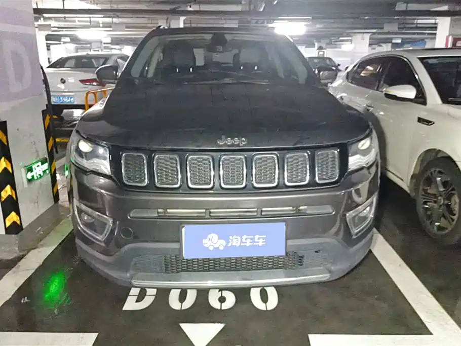 Jeep Compass 2018 — фото 2