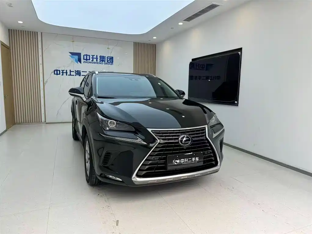 Lexus NX 2018 — фото 3