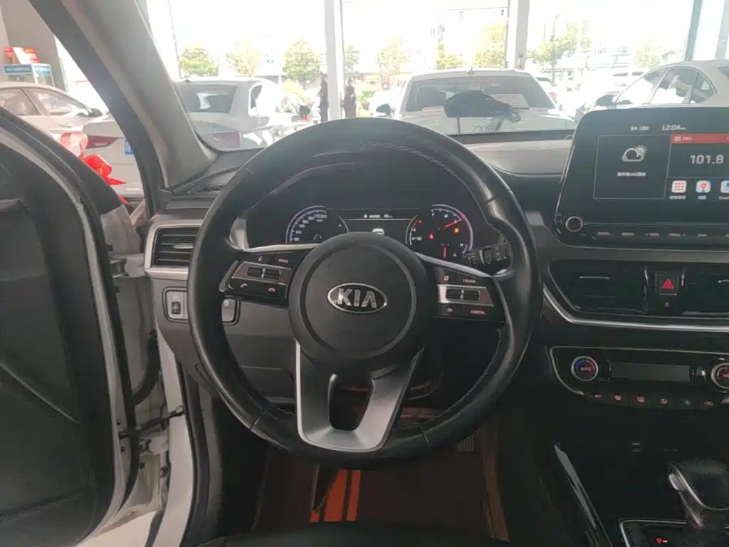 Kia Sportage 2021 — фото 11