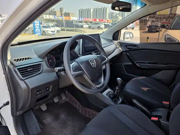 Baojun 310 2020