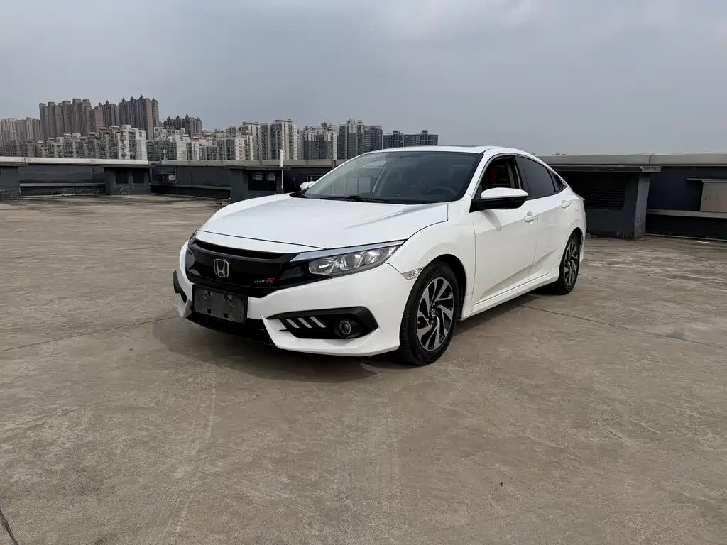 Honda Civic 2018 — фото 1