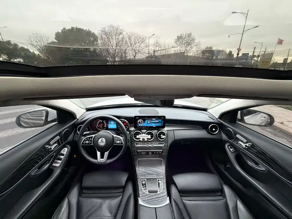 Mercedes-Benz C-Class 2019 — фото 6