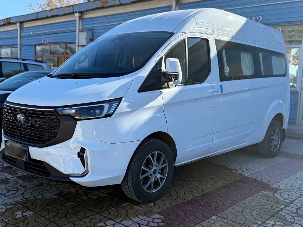Ford Transit 2023
