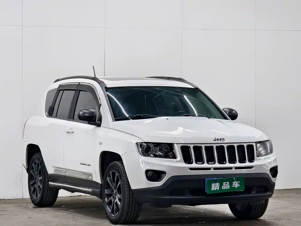 Jeep Compass 2013 — фото 3