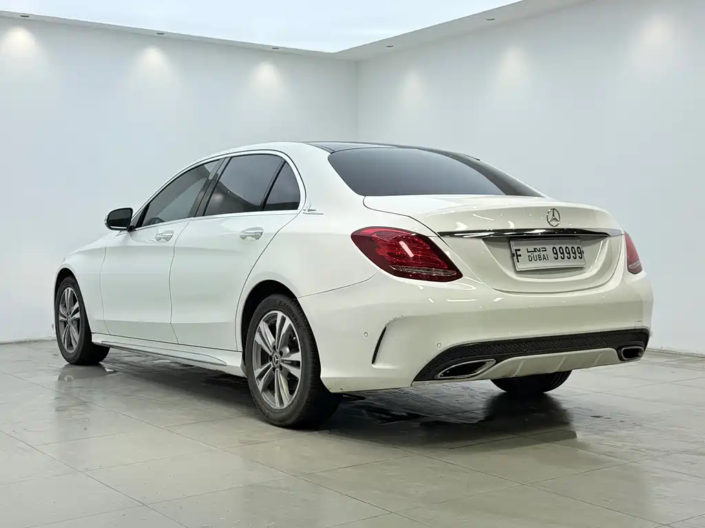 Mercedes-Benz C-Class 2017 — фото 14
