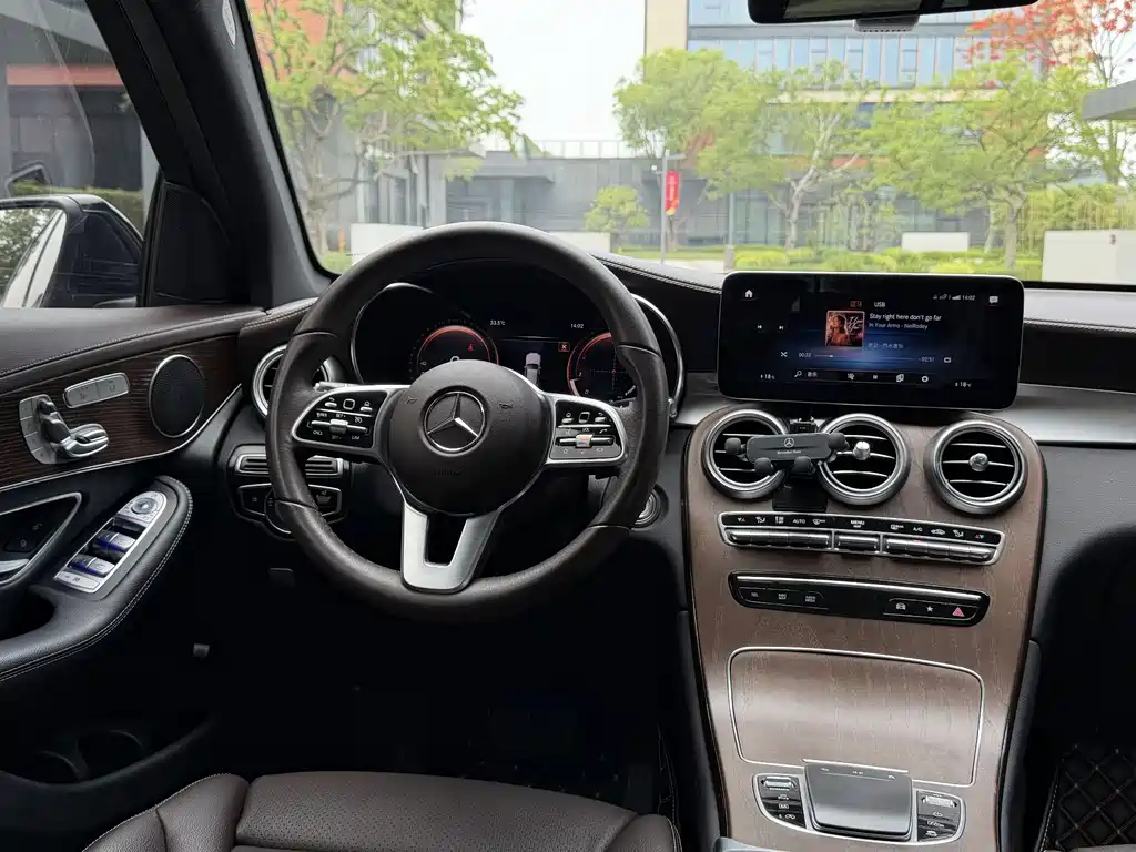 Mercedes-Benz GLC 2022 — фото 23